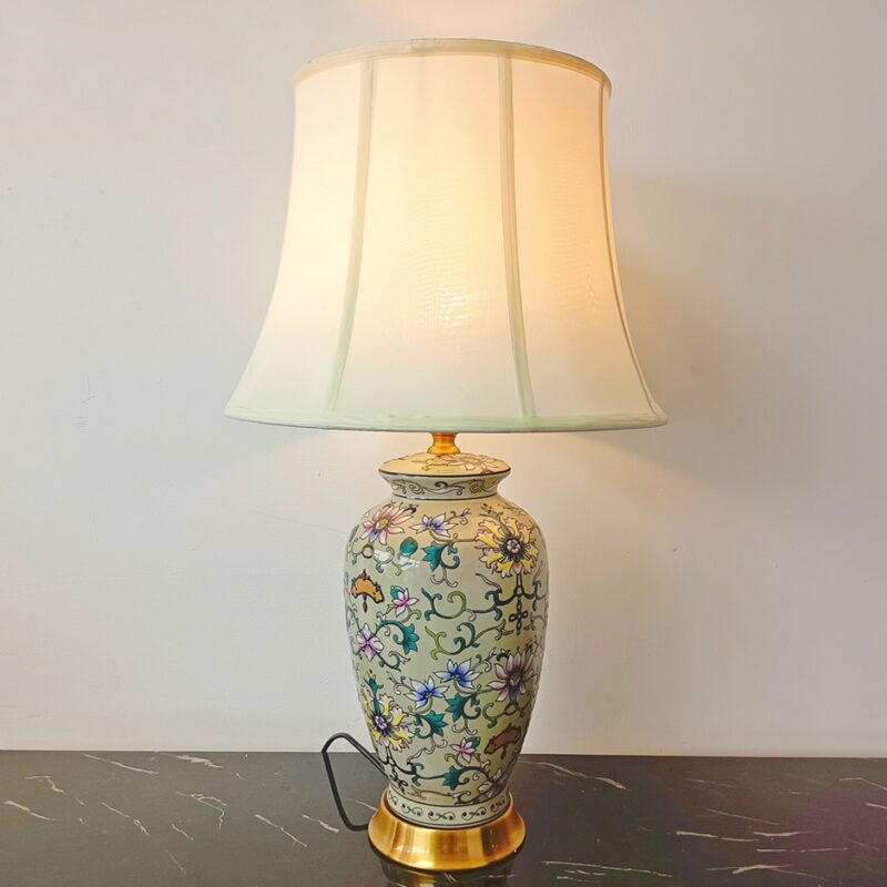 Hand painted relief ceramic table lamp - 图片 3