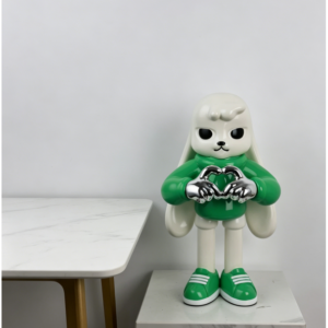 Evelyn Decorative Gift for Kidsroom Kids Gift Resin Rabbit Hot Selling Factory Price Animal Sculpture Interior Decoration
